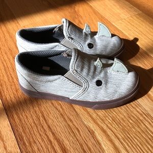 Cat and Jack kids Rhino shoes size 8